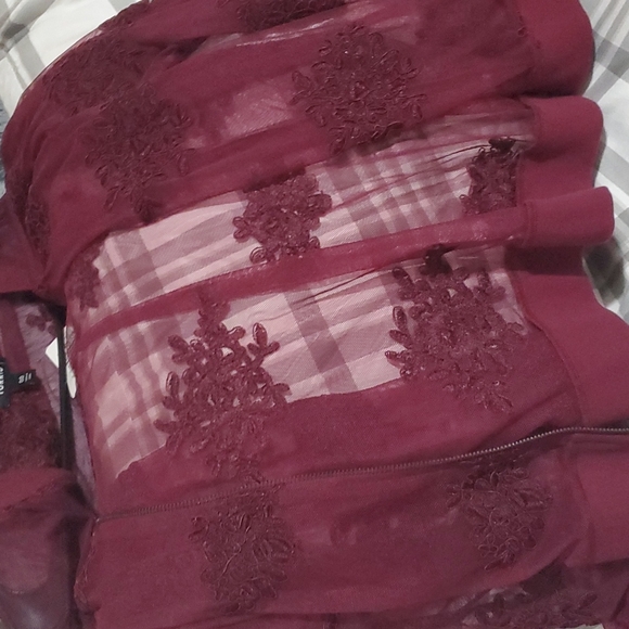 Jacket - Picture 1 of 2